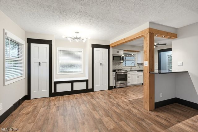 3882 State Route 43, Kent, OH 44240