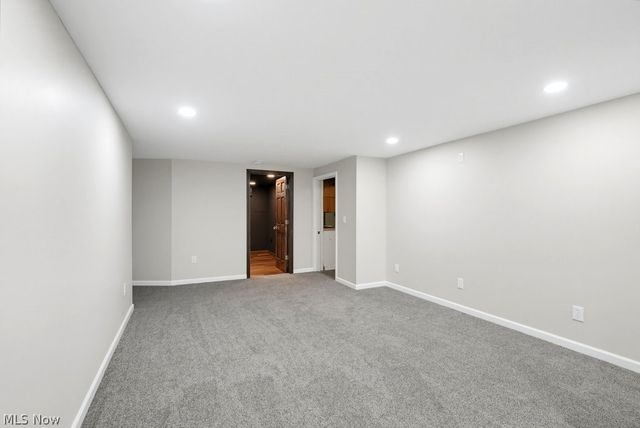 3882 State Route 43, Kent, OH 44240
