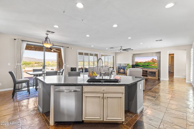 3622 W JORDON Lane, Phoenix, AZ 85086