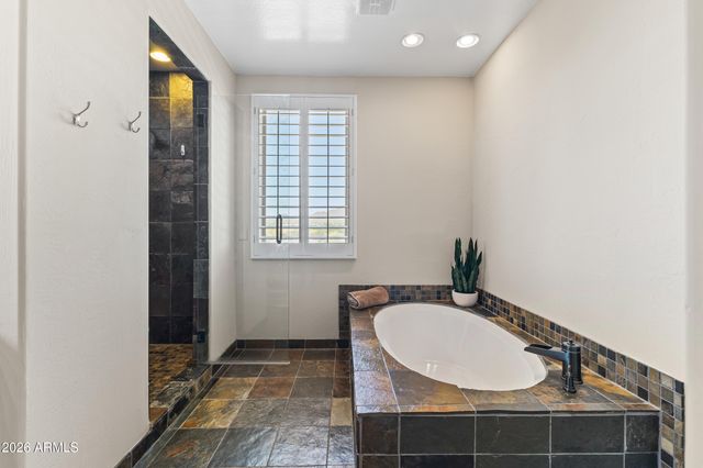 3622 W JORDON Lane, Phoenix, AZ 85086