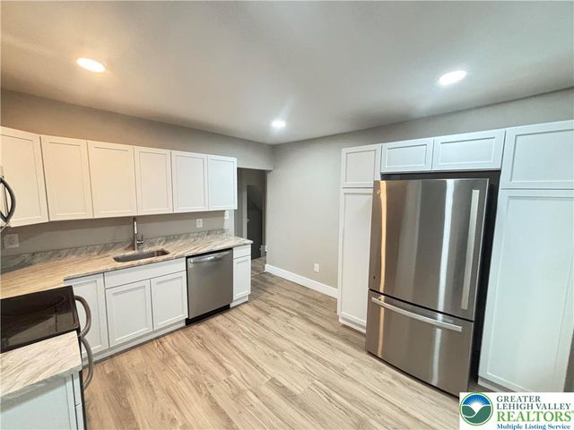 20 West Union Boulevard 3, Bethlehem City, PA 18018