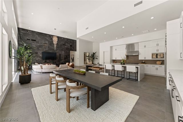 5201 Peak Climb Drive, Las Vegas, NV 89135