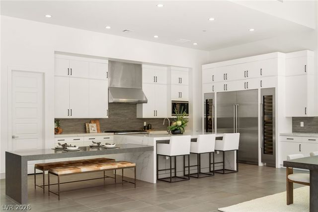 5201 Peak Climb Drive, Las Vegas, NV 89135