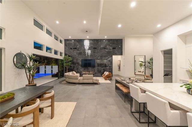 5201 Peak Climb Drive, Las Vegas, NV 89135