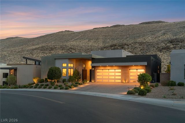 5201 Peak Climb Drive, Las Vegas, NV 89135