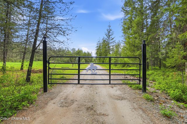 80 Rodeo RD, Athol, ID 83801