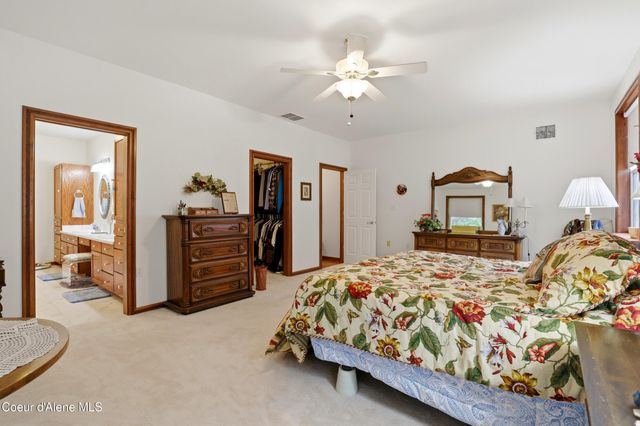 80 Rodeo RD, Athol, ID 83801