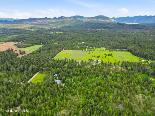 80 Rodeo RD, Athol, ID 83801
