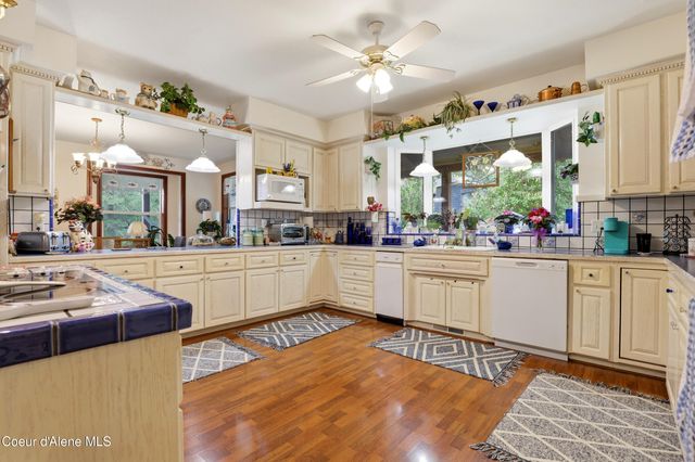 80 Rodeo RD, Athol, ID 83801