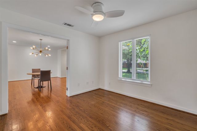 6815 Ravendale Lane, Dallas, TX 75214