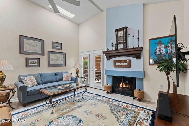 940 W Rio Magdalena, Green Valley, AZ 85614
