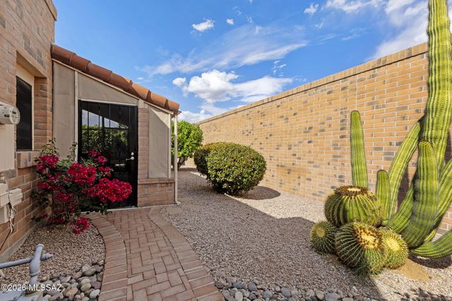 940 W Rio Magdalena, Green Valley, AZ 85614