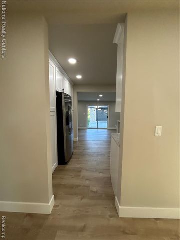2362 Milverton Drive, Troy, MI 48083