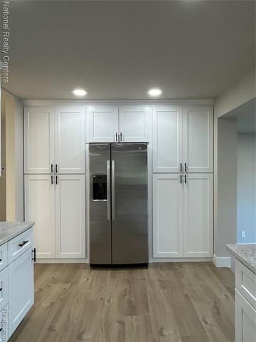 2362 Milverton Drive, Troy, MI 48083