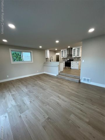 2362 Milverton Drive, Troy, MI 48083