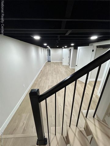 2362 Milverton Drive, Troy, MI 48083