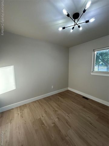 2362 Milverton Drive, Troy, MI 48083