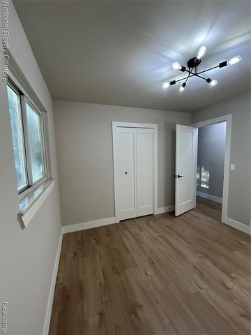 2362 Milverton Drive, Troy, MI 48083