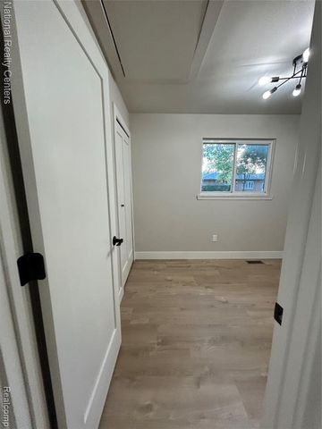 2362 Milverton Drive, Troy, MI 48083