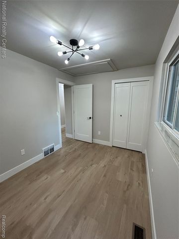 2362 Milverton Drive, Troy, MI 48083