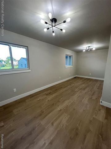 2362 Milverton Drive, Troy, MI 48083