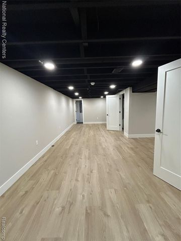 2362 Milverton Drive, Troy, MI 48083