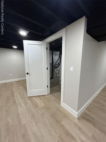 2362 Milverton Drive, Troy, MI 48083