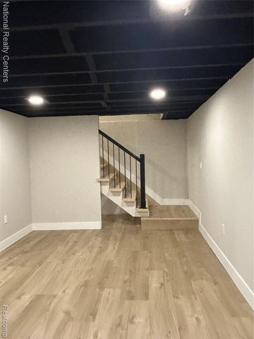 2362 Milverton Drive, Troy, MI 48083