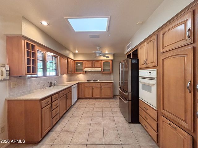 6402 E FANFOL Drive, Paradise Valley, AZ 85253
