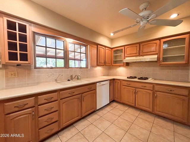 6402 E FANFOL Drive, Paradise Valley, AZ 85253