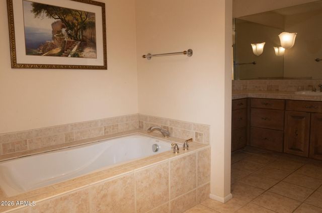 6402 E FANFOL Drive, Paradise Valley, AZ 85253