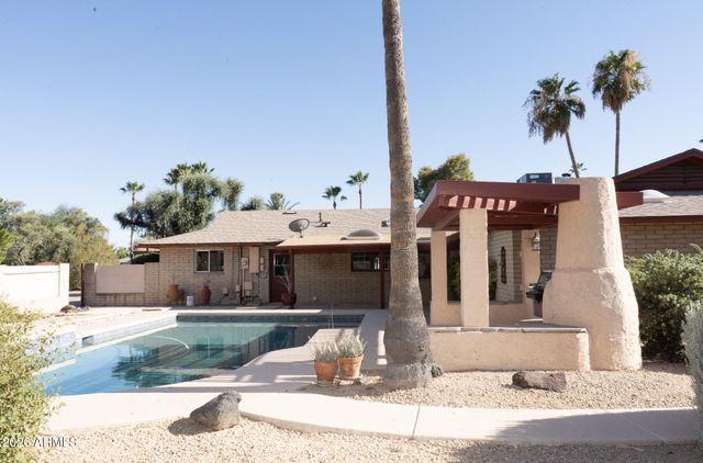 6402 E FANFOL Drive, Paradise Valley, AZ 85253