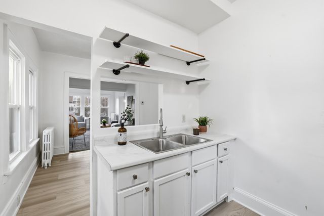 3246 Bryant Avenue N, Minneapolis, MN 55412