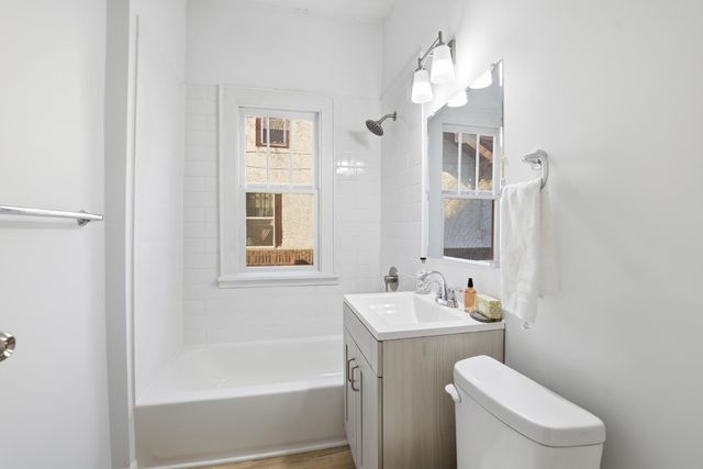 3246 Bryant Avenue N, Minneapolis, MN 55412