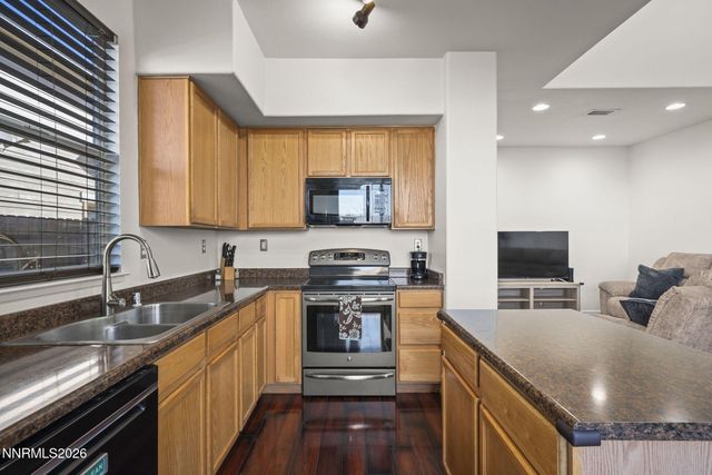 9231 Running Dog Circle, Reno, NV 89506