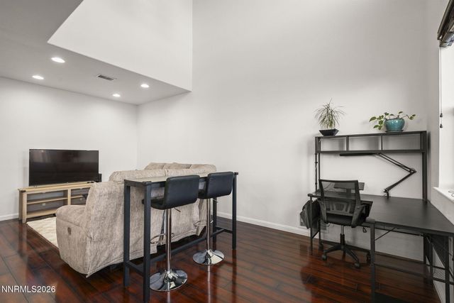 9231 Running Dog Circle, Reno, NV 89506