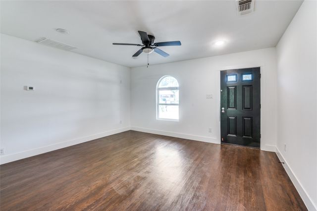 4737 Denley, Dallas, TX 75216