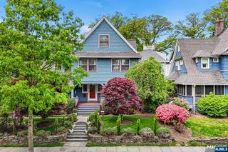 296 Ridgewood Avenue, Glen Ridge, NJ 07028