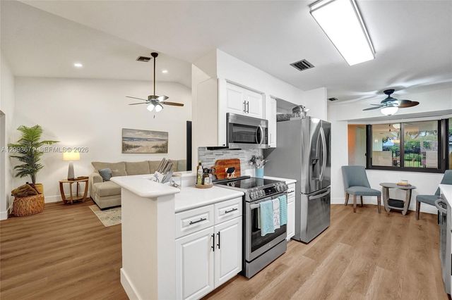 465 NW 95th Avenue, Plantation, FL 33324