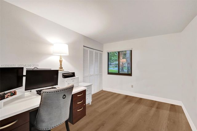 465 NW 95th Avenue, Plantation, FL 33324