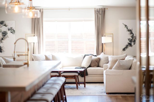 121 Villacrest Dr, Crestview, FL 32536