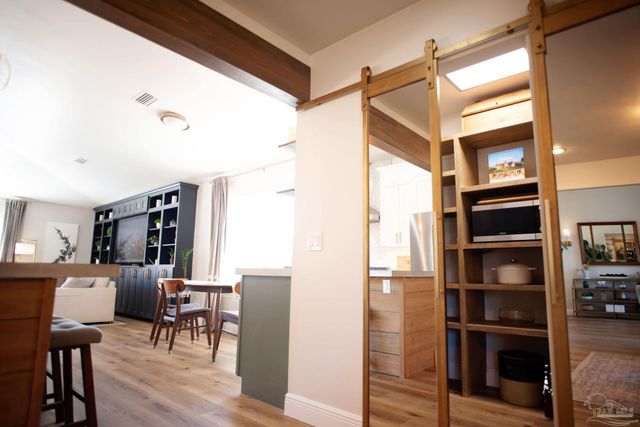 121 Villacrest Dr, Crestview, FL 32536