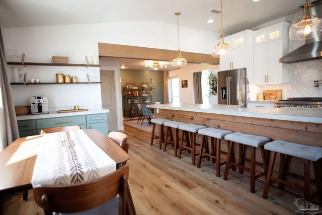 121 Villacrest Dr, Crestview, FL 32536