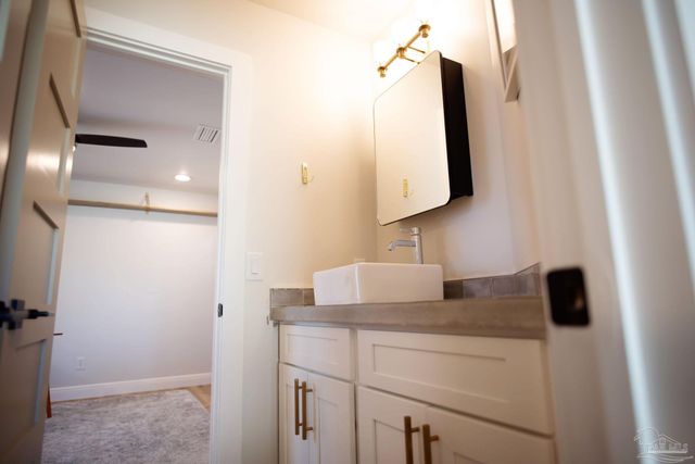 121 Villacrest Dr, Crestview, FL 32536