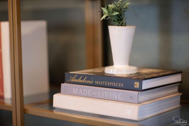 121 Villacrest Dr, Crestview, FL 32536