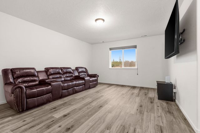 6709 S Chumani Rd, Cheney, WA 99004