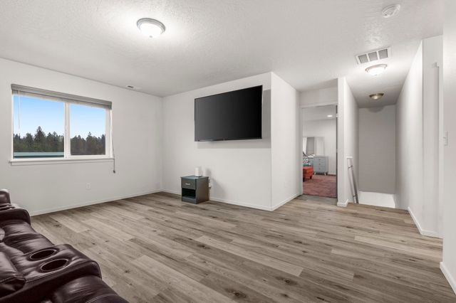 6709 S Chumani Rd, Cheney, WA 99004