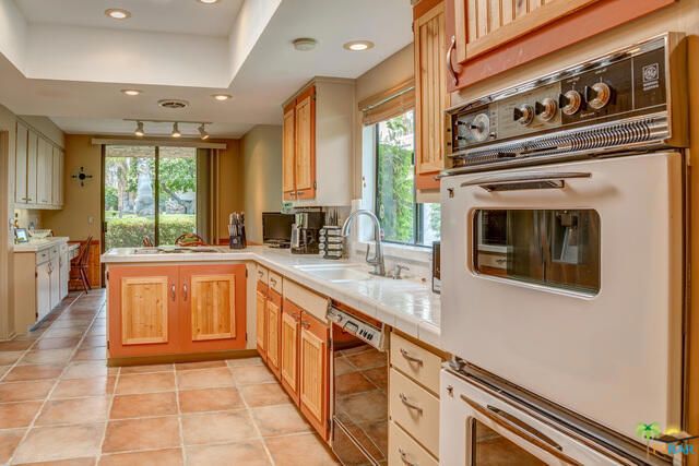 1597 E Sierra Way, Palm Springs, CA 92264