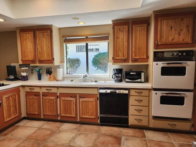 1597 E Sierra Way, Palm Springs, CA 92264