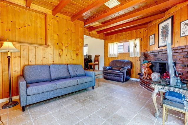 7432 Farmdale, North Hollywood, CA 91605